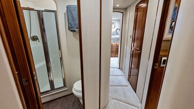 Viking 62 Convertible Hallway and Head