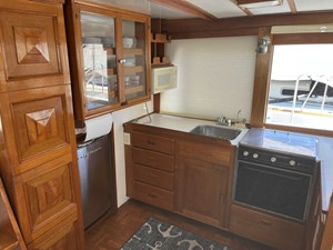 ROUGH LIFE 13 Galley