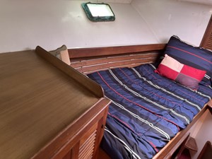 ROUGH LIFE 16 Aft berth