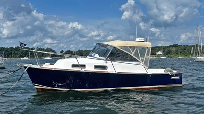 VALHALLA 0 VALHALLA, 2000 Legacy 28 Express Cruiser