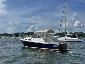 VALHALLA 2 2000 Legacy 28, Port Profile