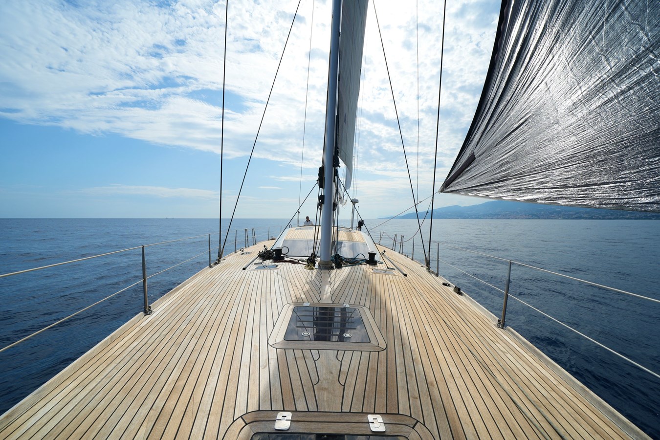 Clean foredeck