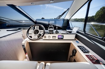 Nauti-Wolfe IV 35 