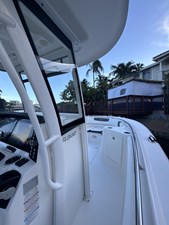 Robalo R302 7 