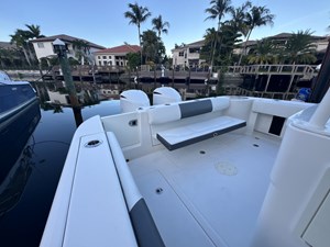 Robalo R302 14 