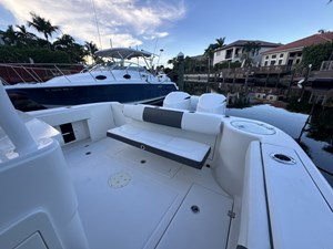 Robalo R302 15 