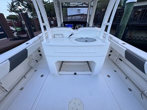 Robalo R302 18 