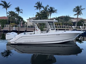 Robalo R302 1 
