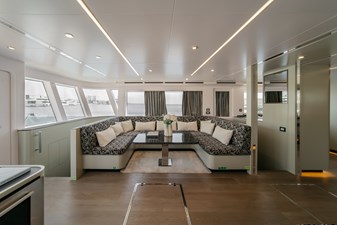 Main salon3