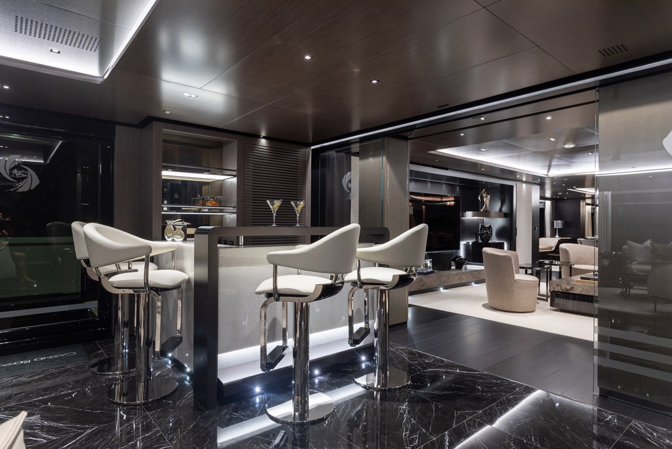 Main Deck bar