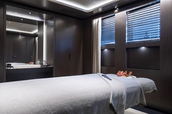 CASINO ROYALE 8 Massage cabin