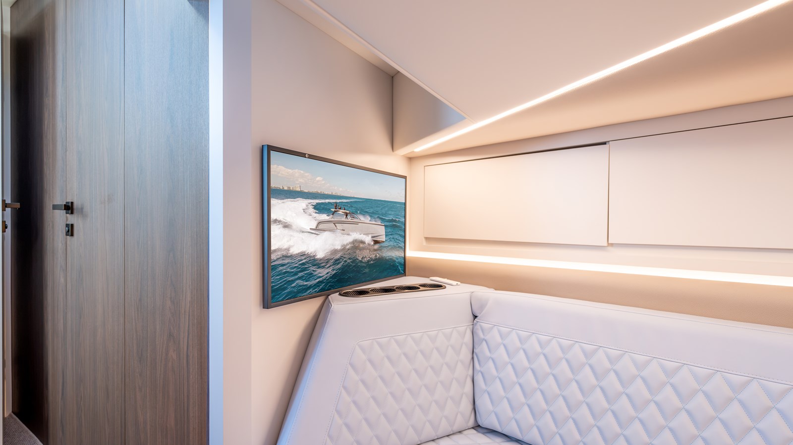 IYG-Listing-On-YachtWay-39