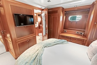 GOTTA GO 24 Port VIP Stateroom 2