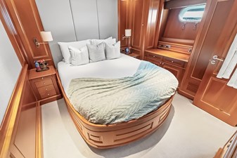 GOTTA GO 27 Starboard VIP Stateroom