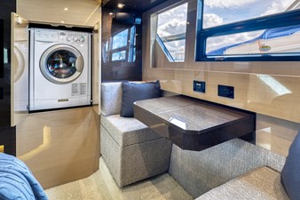 BLU WAVE 7 Owner's Stateroom