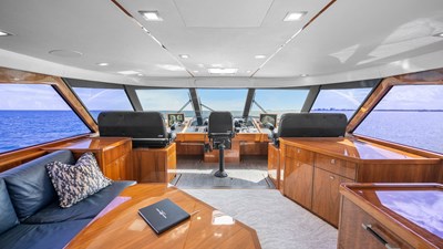 Double Barrel 16 2016 Viking 92 Enclosed Bridge 