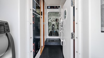 Double Barrel 57 2016 Viking 92 Enclosed Bridge 