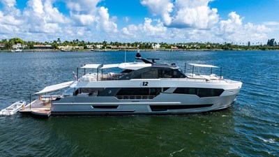 M/Y 12 2 