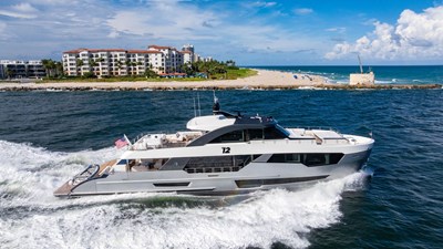 M/Y 12 25 