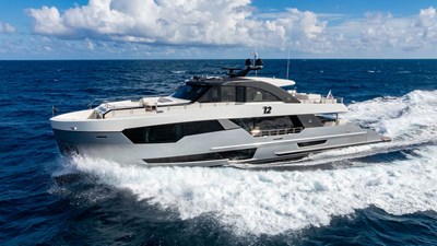 M/Y 12 38 