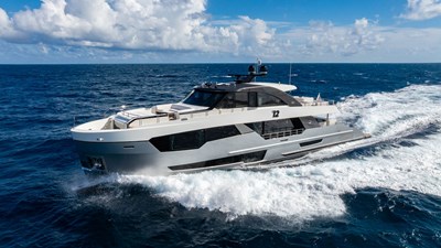 M/Y 12 39 