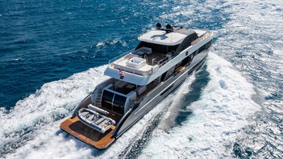 M/Y 12 53 