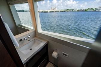M/Y 12 56 