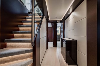 M/Y 12 60 