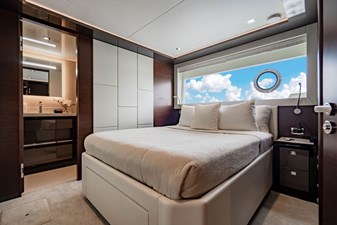 M/Y 12 73 