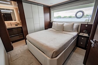 M/Y 12 74 