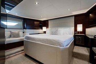 M/Y 12 90 