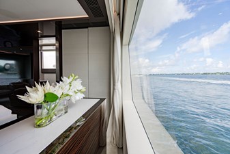 M/Y 12 103 