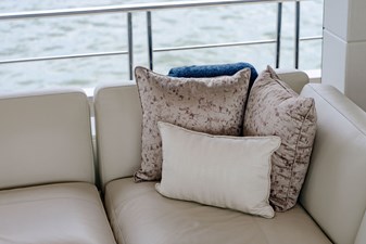 M/Y 12 125 