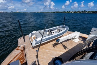 M/Y 12 144 