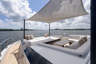 M/Y 12 161 