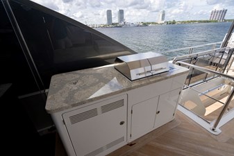 M/Y 12 173 