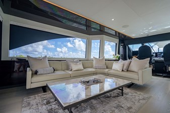 M/Y 12 181 