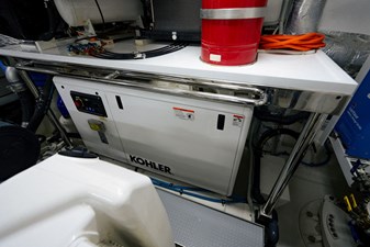 M/Y 12 212 