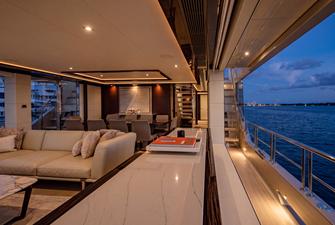 M/Y 12 216 