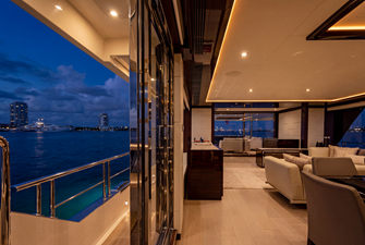 M/Y 12 220 