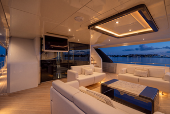 M/Y 12 223 