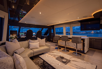 M/Y 12 226 