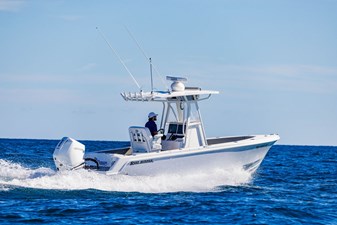 Reef Runner 230 Open 2 