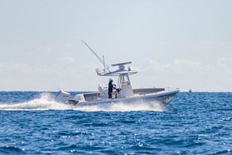 Reef Runner 230 Open 4 
