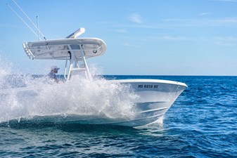 Reef Runner 230 Open 45 