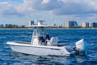 Reef Runner 230 Open 49 