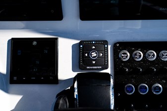Reef Runner 230 Open 67 