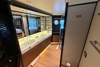 STELLA 10 