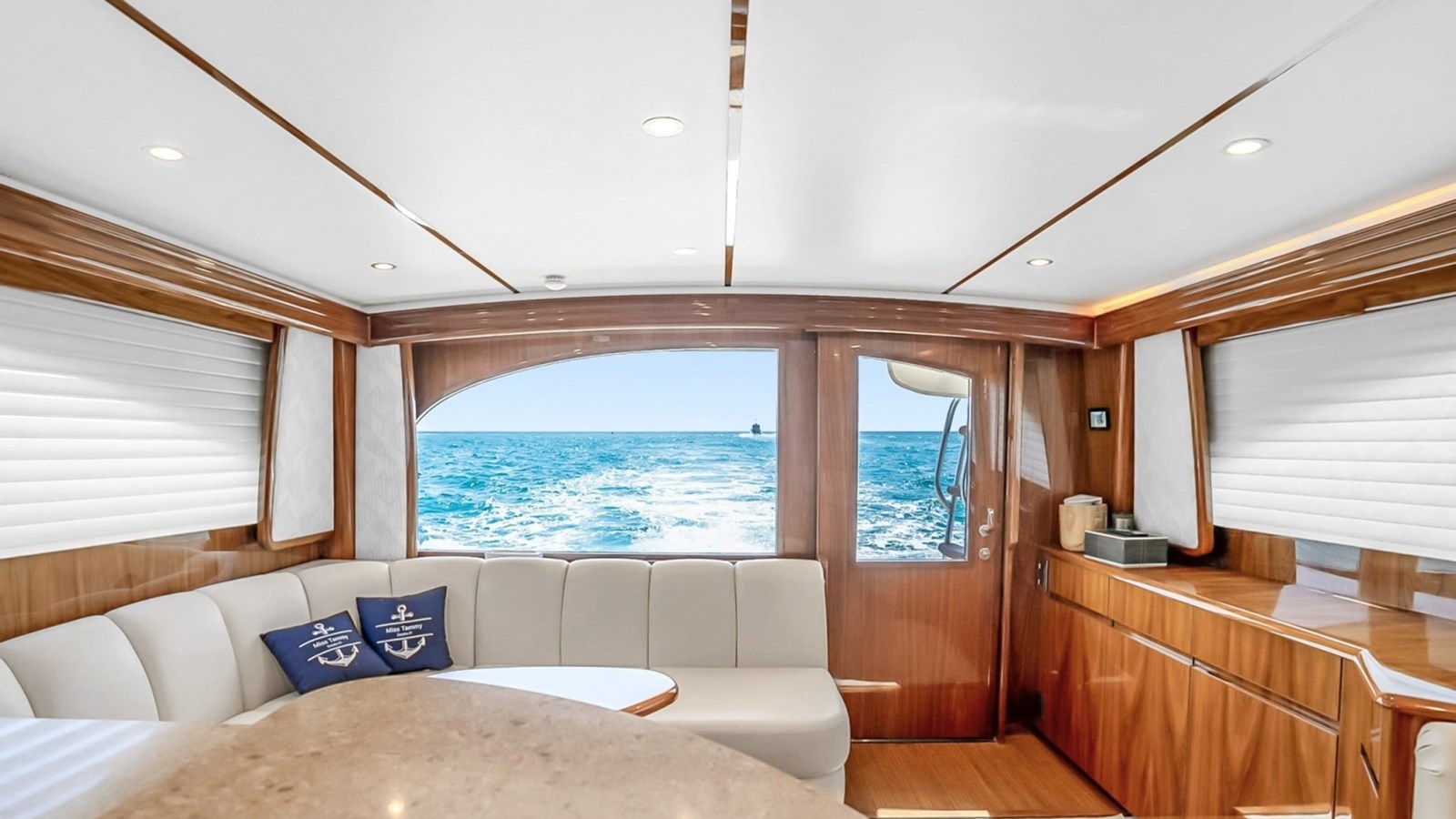 2021 Viking 48 Convertible 'High Impact'