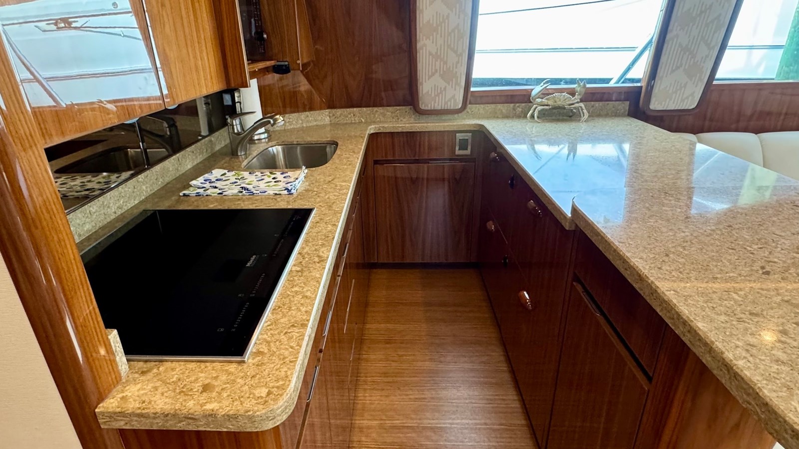 2021 Viking 48 Convertible 'High Impact'